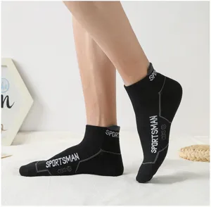 Men's sports short cotton socks, breathable and sweat-absorbent, casual athletic ankle socks.