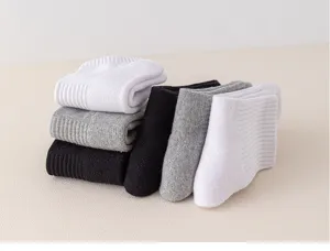 Effen kleur sokken met dikke badstof onderkant, comfortabele katoenen casual sokken voor dagelijks.