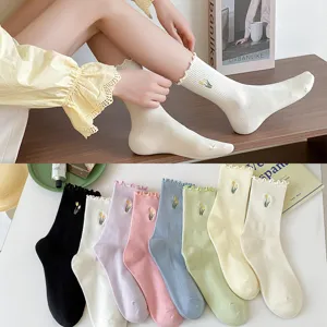 Women cute ruffled lace mid-tube socks with sweet embroidered flower design comfortable cotton socks