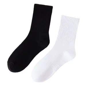 Hombres conjunto calcetines lisos negros y blancos, algodón deportivo cómodo largos.