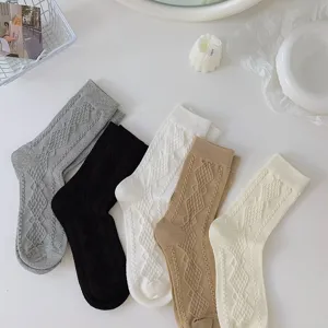 Cotton mid-tube socks for women, Japanese style spring and summer thin solid color casual socks.