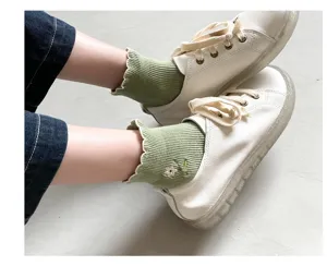 Green ruffle ribbed socks with cute flower embroidery, sweet Japanese style women cotton socks.