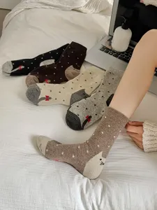 Chaussettes en laine à pois et chat vintage douillettes, chaussettes d'hiver chaudes.
