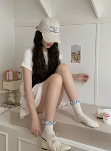 Chaussettes mi-hautes à volants carreaux bleus pour femmes, style preppy doux chaussettes de printemps.