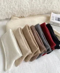 Dik cashmere kniekousen voor dames, gezellige warme lange gebreide sokken voor de winter.