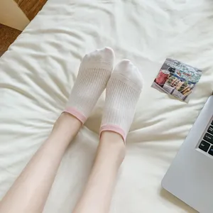 Comfortable women's short low-cut cotton socks with pink contrast cuffs for spring and summer.