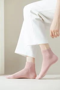 Rosa Mesh Ankle Socken Detailansicht, atmungsaktive Sommer Kurzsocken für Alltag