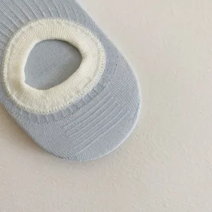 Detail view of summer low cut invisible socks women breathable thin anti slip boat socks