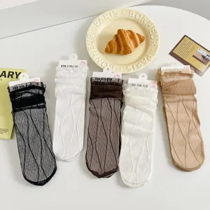 Femmes été chaussettes mi-hautes en dentelle transparente Lolita style doux ensemble.