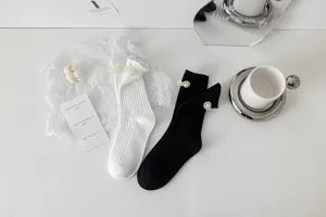 Calzini a coste di perle stile lolita carini dettaglio in bianco e nero calzetteria chic