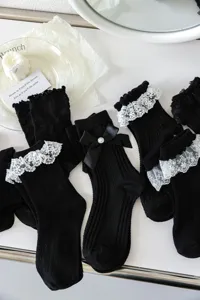 Chaussettes Lolita noires à volants en dentelle mignonnes chaussettes JK mi-tubes esthétiques