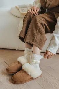 Wool knit slouch socks for women, winter retro casual mid-tube socks, cozy daily footwear style.