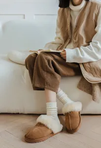 Cozy ribbed knit mid-calf socks for women, retro casual autumn winter hosiery daily wear.