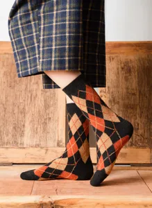Detailansicht von Damen Vintage Argyle Wollsocken, dicke mittelhohe Strick Thermosocken.