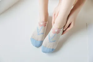 Summer thin mesh boat socks for women, cute floral shallow invisible socks, breathable.