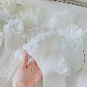 Chaussettes Mi-hautes en Coton Style Lolita Japonais pour Femmes Mignon Volant en Dentelle Nœud Papillon Doux Décontracté Mode