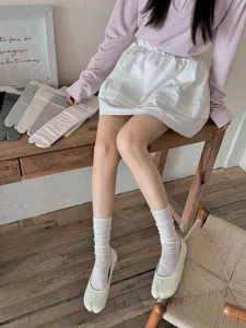Comfortable women split toe socks, breathable cotton solid color mid tube socks for casual style.