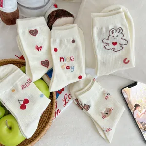 Cute women's mid-tube socks 2025 spring new casual sweet cartoon cotton socks