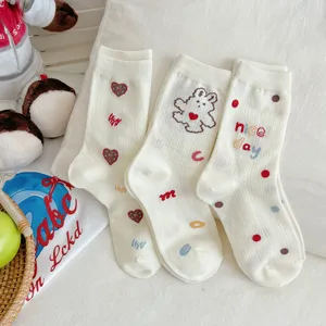 Cute cartoon embroidered women mid-tube socks, sweet Japanese style comfortable daily wear new.