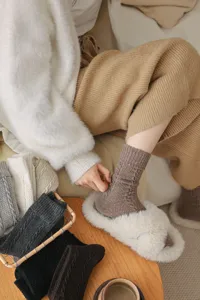 Cozy thick cable knit wool socks for women, retro solid color winter warm crew socks.