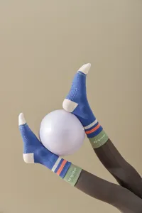 Professionelle rutschfeste Yogasocken für Damen, mittelhohe Fitness Sport Baumwollsocken.