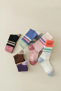 Damen professionelle Yoga Stoppersocken, Baumwolle mittelhohe Sports Fitness rutschfeste Socken.