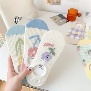 Summer thin mesh boat socks for women, cute Japanese style low-cut invisible socks with anti-slip.