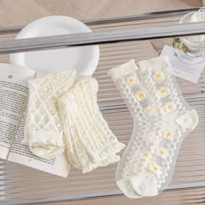 Weiße Transparente Kristall Blumen Socken Damen Sommer Dünne Wadenlange Socken