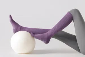 Women five-toe yoga socks grip long pilates anti-slip purple calf athletic socks detail view