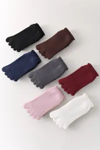 Calze da yoga a cinque dita per donna, traspiranti pilates fitness sport set colorato.