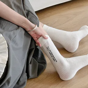 Calzini a Metà Polpaccio Cotone Casual Donna Ricamo di Lettere Autunno Inverno Traspirante