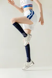 Women knee high sports socks functional athletic compression tube socks fashion trend slim fit