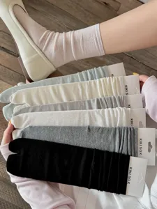 Women's spring summer thin split toe socks, comfortable cotton mid-calf casual hosiery.