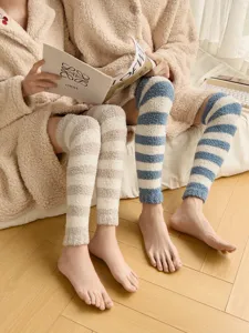 Gemütliche dicke Korallenfleece Beinstulpen für den Winter, flauschige Kuschelsocken Paare.