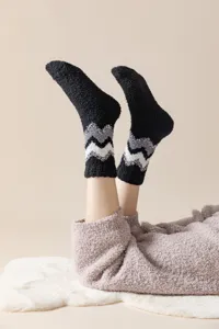 Calcetines de mujer suaves mullidos invierno calientes forro polar coral grueso con chevron
