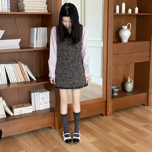 Calze al ginocchio sottili in seta di gelso da donna, stile minimalista primavera estate gambe.