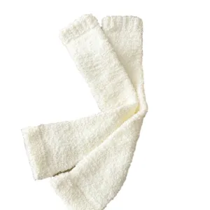 Verdickte Korallenfleece Beinstulpen fuer den Winter, kuschelige warme Schlafstuempfe.