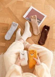 Calze invernali in peluche morbido con orecchie d'orsetto, calde per la casa.