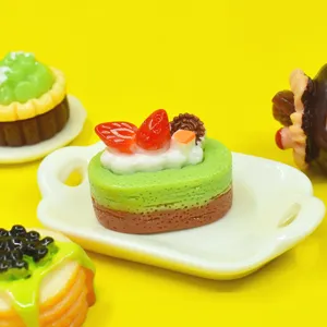Accessorio realistico per torte alla panna con frutta in miniatura per creazioni