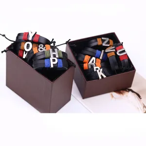 DIY Alphabet Lederarmband Paar kreative Geschenkbox Set mit mehrfarbigem geflochtenem Seil.