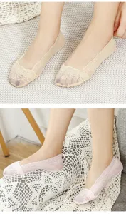 Women summer thin lace invisible boat socks with anti-slip silicone, breathable and low cut.