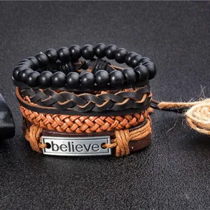 Conjunto de pulsera trenzada de cuero multicapa con cuentas de madera y placa de metal