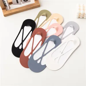 Women ultra-thin ice silk invisible boat socks with anti-slip heel for summer low shoes.