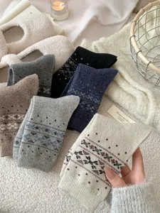 Damen Wollsocken Winter dick warm mittelhoch retro Fair Isle Muster kuschelige Stricksocken Detail