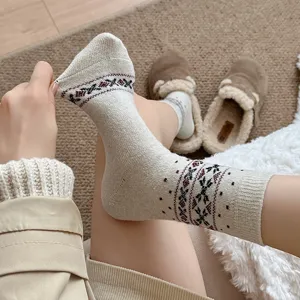 Damen Winter warme Wollsocken Retro Fair Isle gemusterte mittelhohe Thermalsocken kuschelig