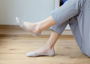Men's shallow cut invisible boat socks in solid grey color, comfortable cotton daily wear detail view.