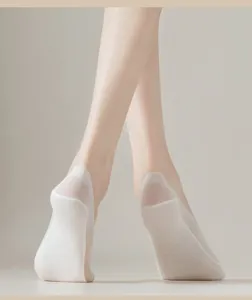 Women's summer ultra-thin shallow invisible socks with cotton bottom anti-slip design