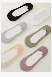 Summer thin ice silk invisible boat socks, shallow mouth anti-slip low cut socks for women.