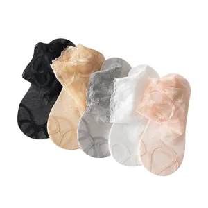 Women thin summer lace ruffle short socks, breathable anti-slip cotton bottom socks 5
