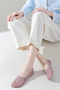 Women's summer thin lace five-toe invisible boat socks with anti-slip silicone design.